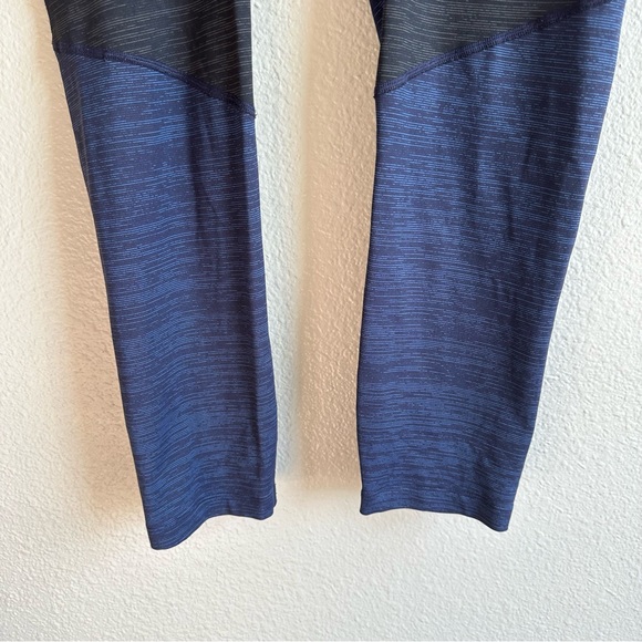 Outdoor Voices Tech Sweat Leggings 3/4 Length Capri Blue Black Women Size Medium - Picture 5 of 9